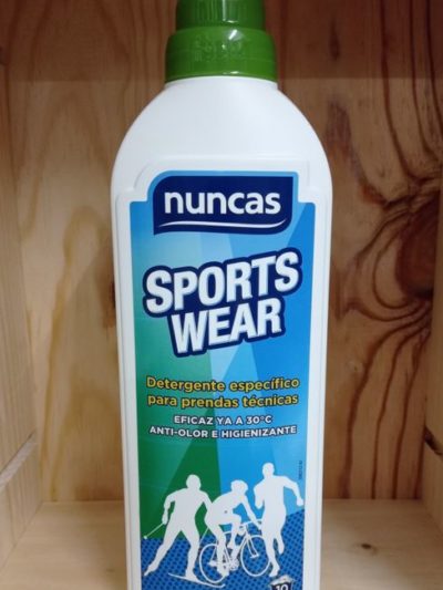 Nuncas Sports Wear Detergente para ropa deportiva, 750ml.